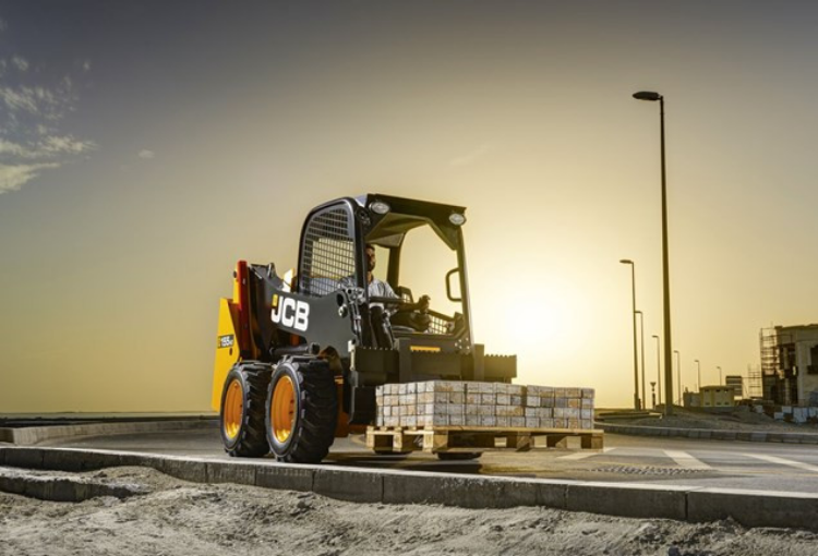 155 Skid Steer Yükleyici